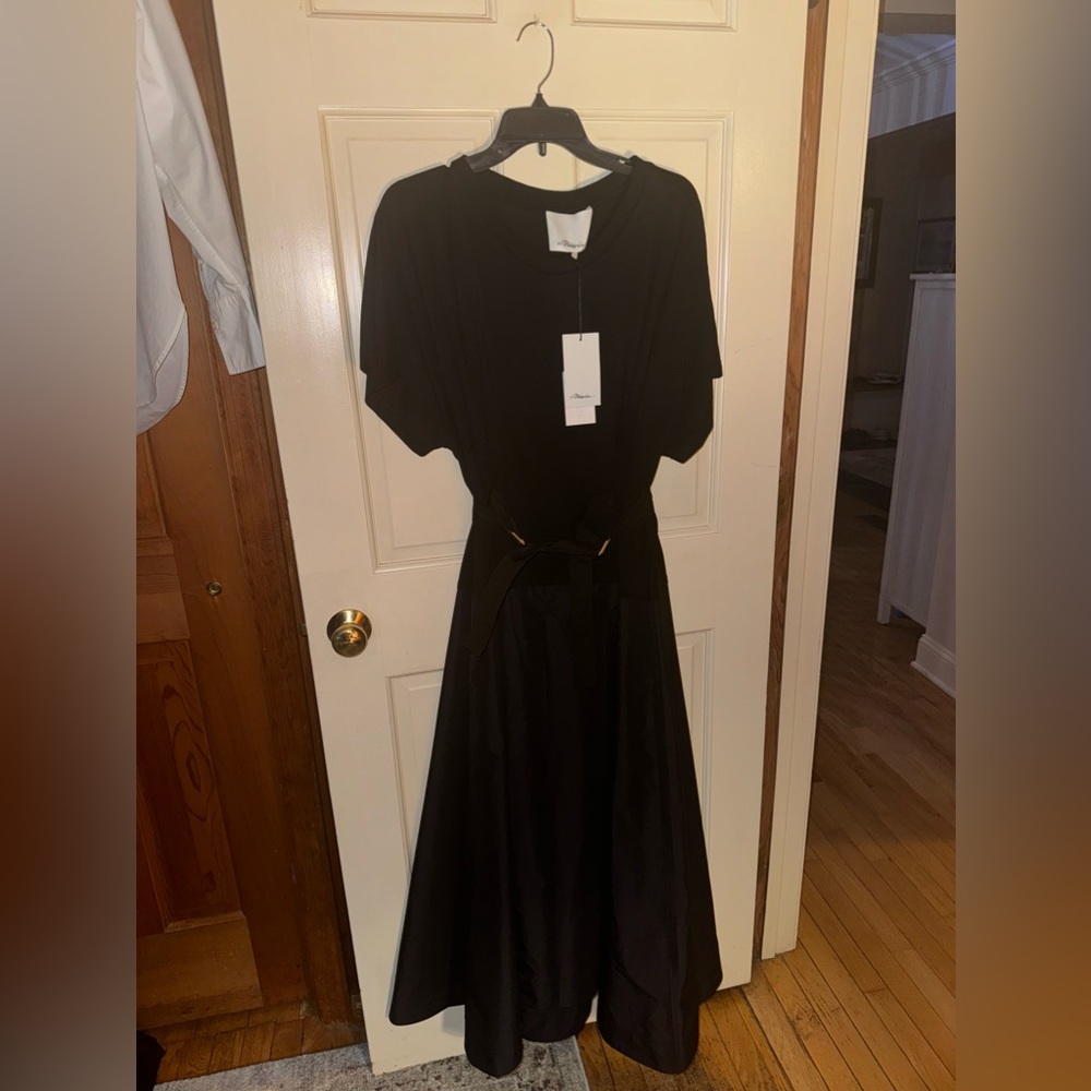 NEED THIS GORG BLACK MAXI DRESS?!?!